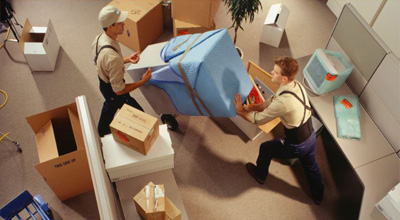 Ofis taşımacılığında deneyimli ekibimizle evrak ve kırtasiye, bilgisayarlar ve ofis mobilyaları ayrı ayrı paketlenerek taşıma işlemi gerçekleştirilmektedir.